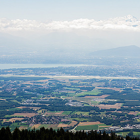 Вид на Женеву с горы Юра
